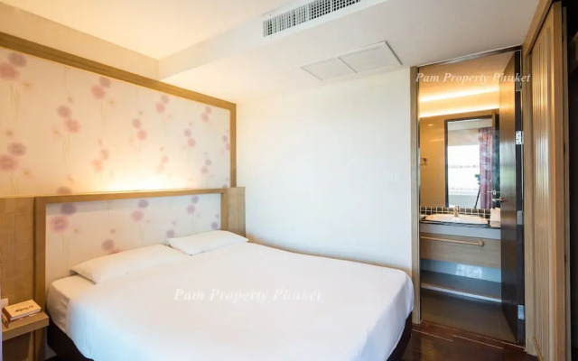 The Kris Condo by Knock-Knock