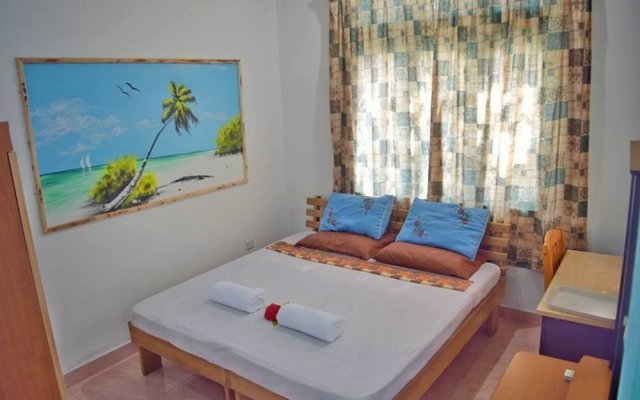 Raalhu Lodge