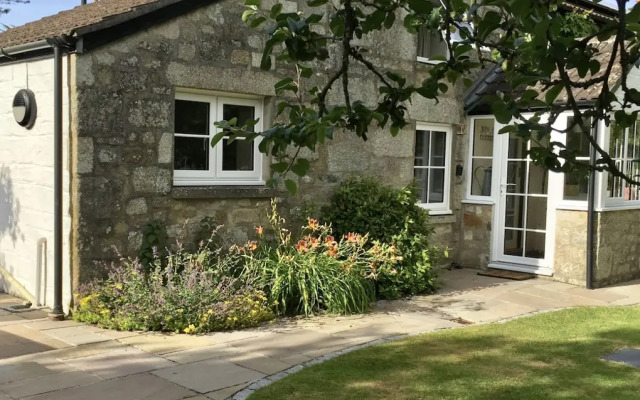 Tresowes Green Cottage