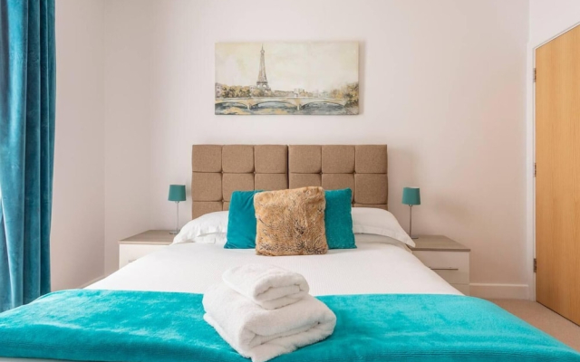 Castle Haven Apartment, Redhill