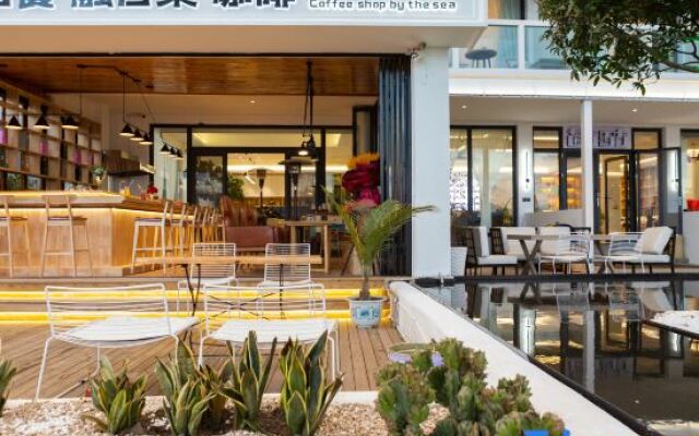 Yinhua Lake View Garden Hotel