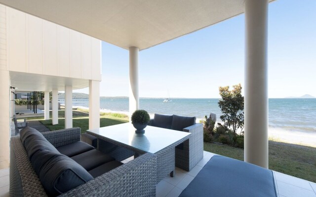 Soldiers Point Road, 2, 163, Seaside Splendour