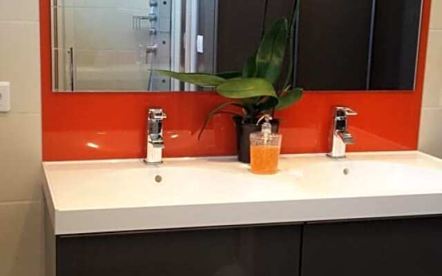 Le Cyprès Bleu chambres d' hôtes