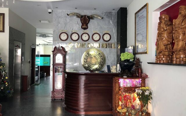 Oyo 696 Cam Ranh Hotel 1