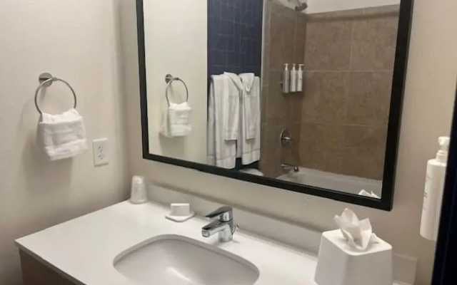 Spark by Hilton Phoenix East Mesa
