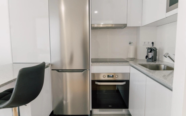 Oporto Yellow Apartments