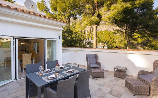 Urbane Holiday Home in Altea With Private Swimming Pool