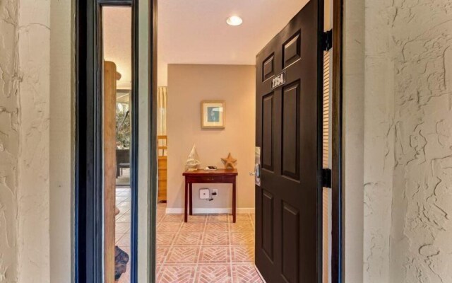 2354/56-courtside Villas