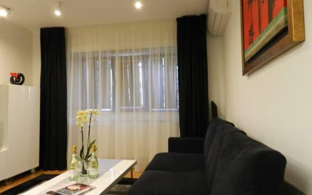 Mihail Cioranu Apartment