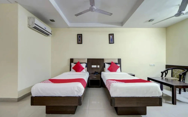 Pradha Grand By OYO Rooms