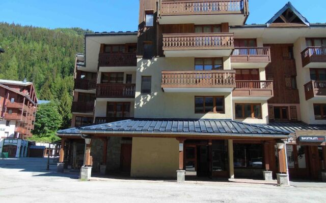 Lou Services Apartment THB70 LSI 001