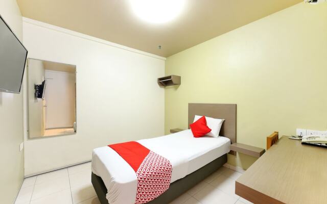 OYO 434 Marbella Hotel