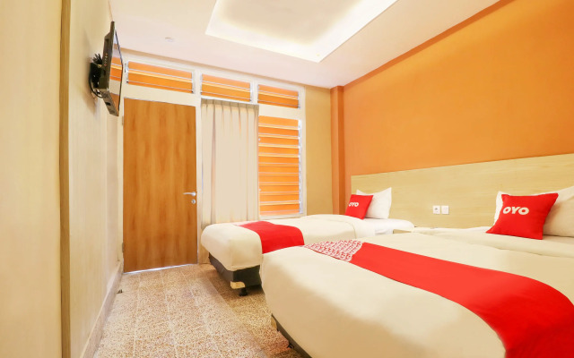 OYO 1384 Pulau Bali Hotel
