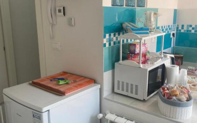 LAGUNA BLU Camera SOLE con terrazza panoramica in comune