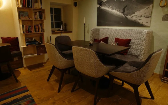 The River House Boutique Hotel