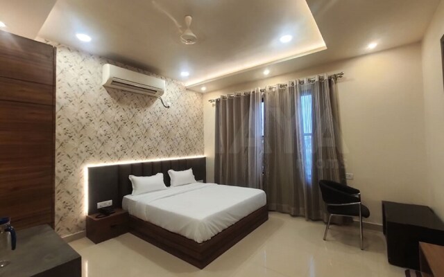 Goroomgo  Ashiyana Residency Lucknow