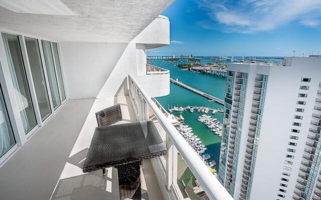 The Grand Condos by Edgewater One IR