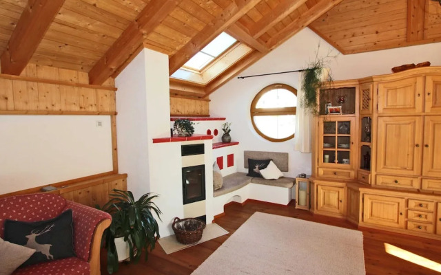 Cosy Holiday Flat With Garden in Wenns