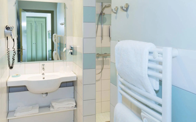 Hôtel Spa & Restaurant Les Saules