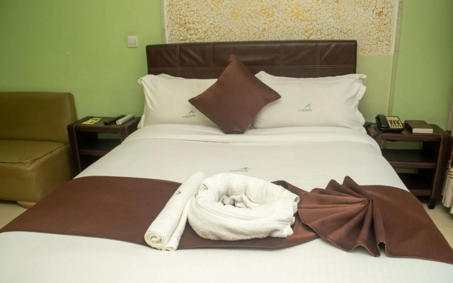The Legacy Hotel & Suites
