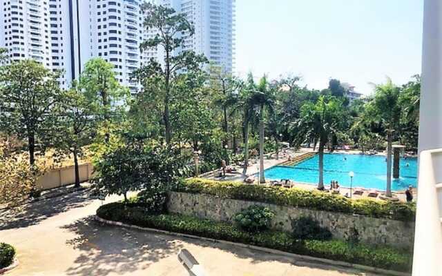 1 Bedroom Apartment at View Talay 5