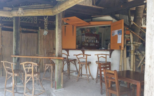Wind Riders Inn & Cafe