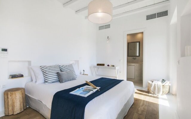 Villa Blue - White by Thea-concept