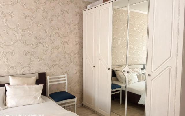 Apartments on 152 Monastyrkaya Street