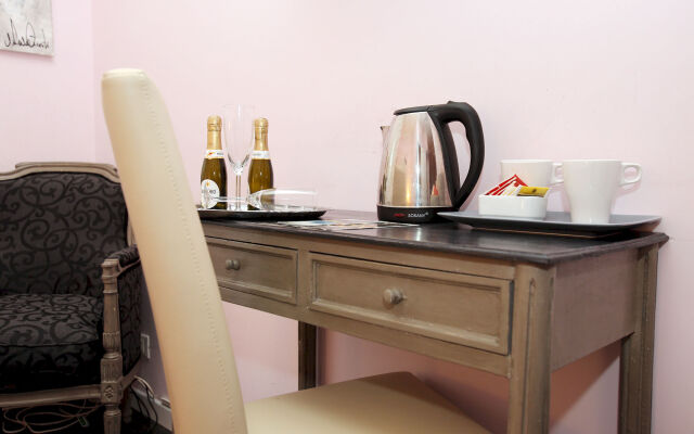 Amica Rome Guest House