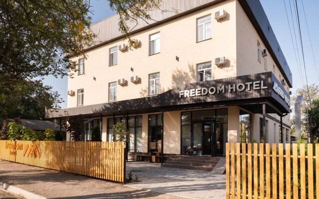 Freedom hotel