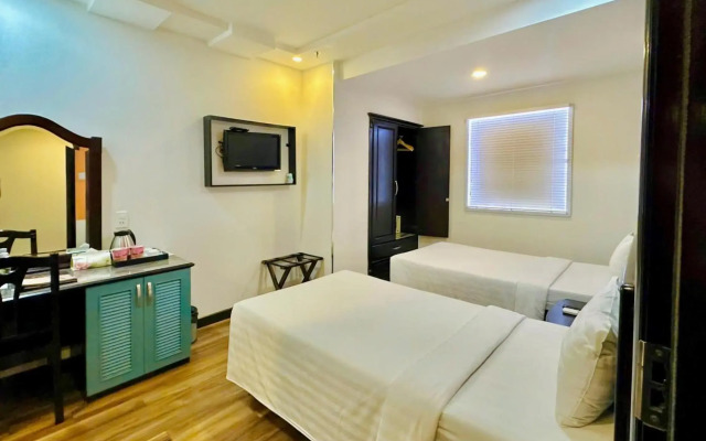 Sunrise Central Hotel