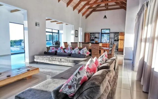 Romansbaai Moksha