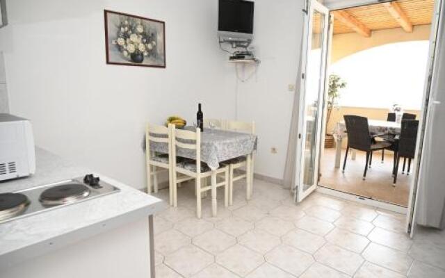 Apartments Miljević Bol