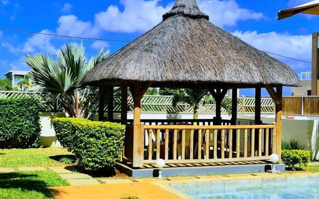 Flic en Flac Sea View Luxury 3 bedroom Apartment