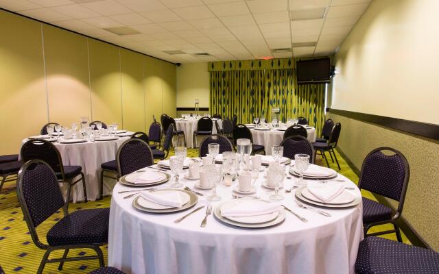 Ramada by Wyndham Hotel & Water Park