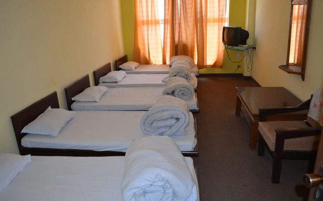 Hotel Dronagiri