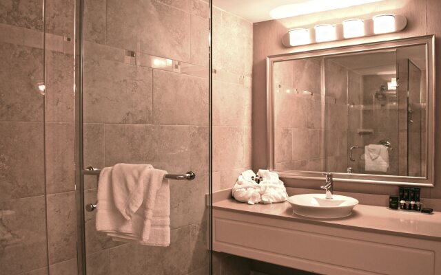 Crowne Plaza Hamilton