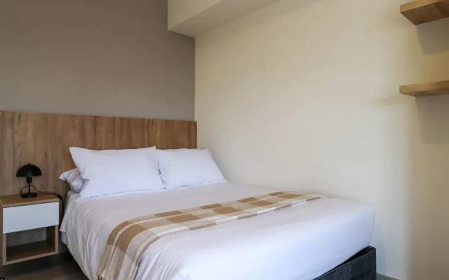 w Comfy 2BR w Park View in Miraflores