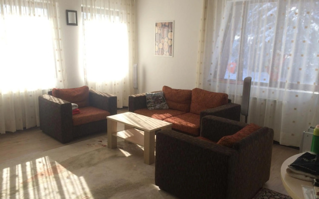 Stenata Huge Ski To Door Apartment