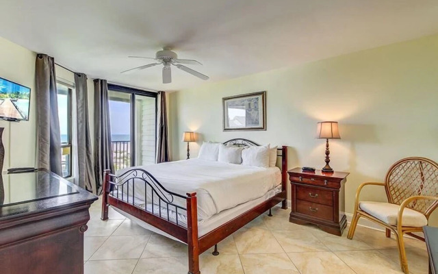 Summerhouse 305 by Wild Dunes, Oceanfront