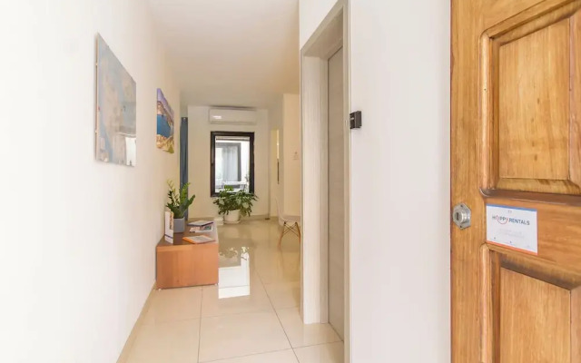Villa Swieqi with shared rooms 3