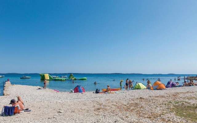 Beautiful Apartment in Barbariga With Wifi