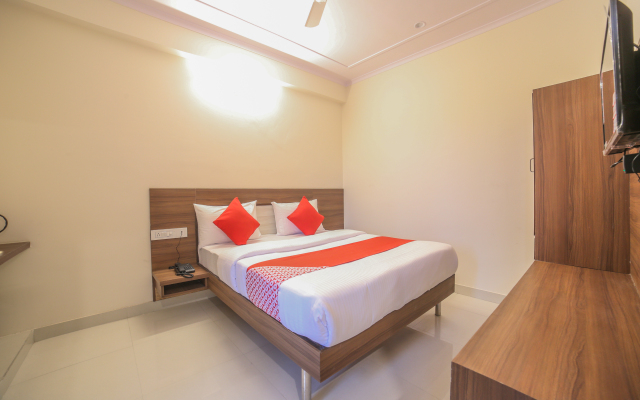 OYO 24565 Hotel Morgan