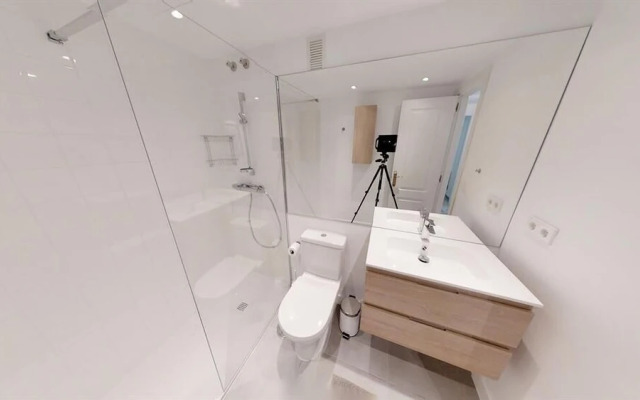 Modern Apartment Near Puerto Banus