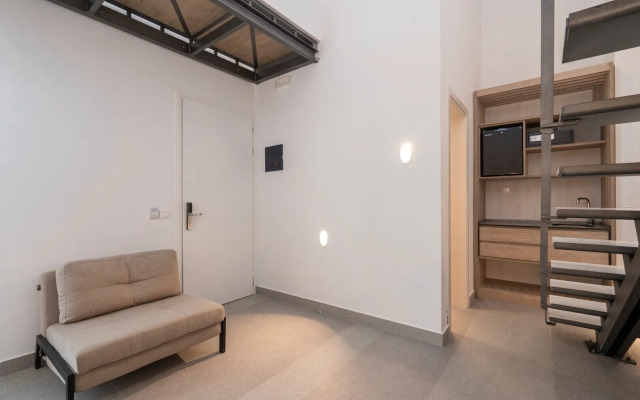 Mirablue Luxury Residences