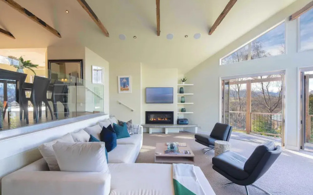 Pinnacle Villa