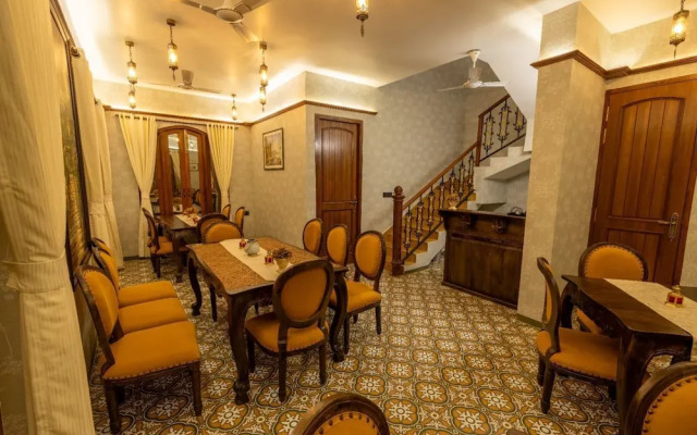 Ishaan Holiday Home