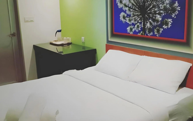 Swiss Cottage Hotel