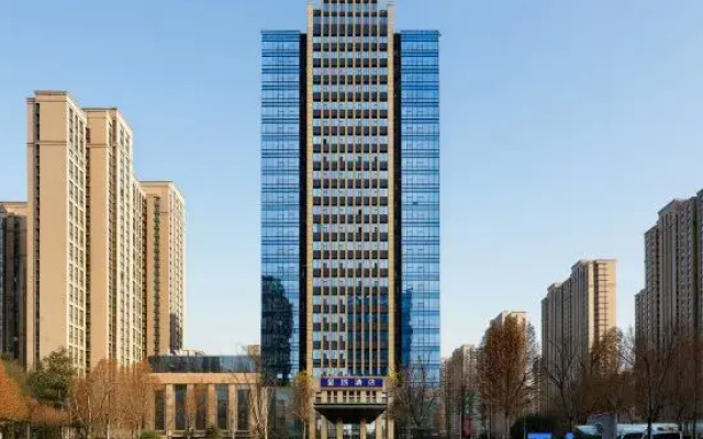 Changsha Hotel (Xi'an North Railway Station Fengcheng 10th Road Subway Station)