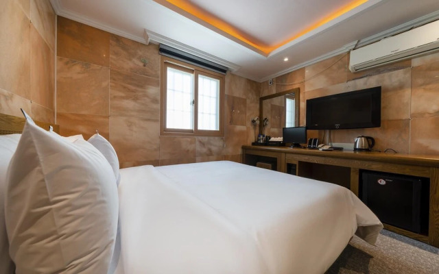 Tongyeong Hotel Opera
